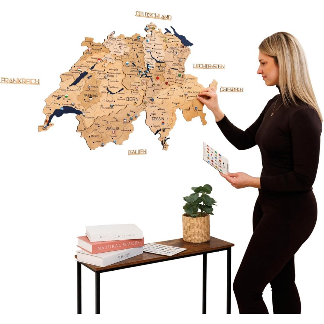 Mobile funzionale Enjoy Wood Mappa della Svizzera rovere