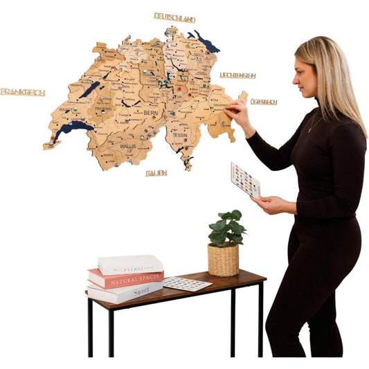 Mobile funzionale Enjoy Wood Mappa della Svizzera rovere